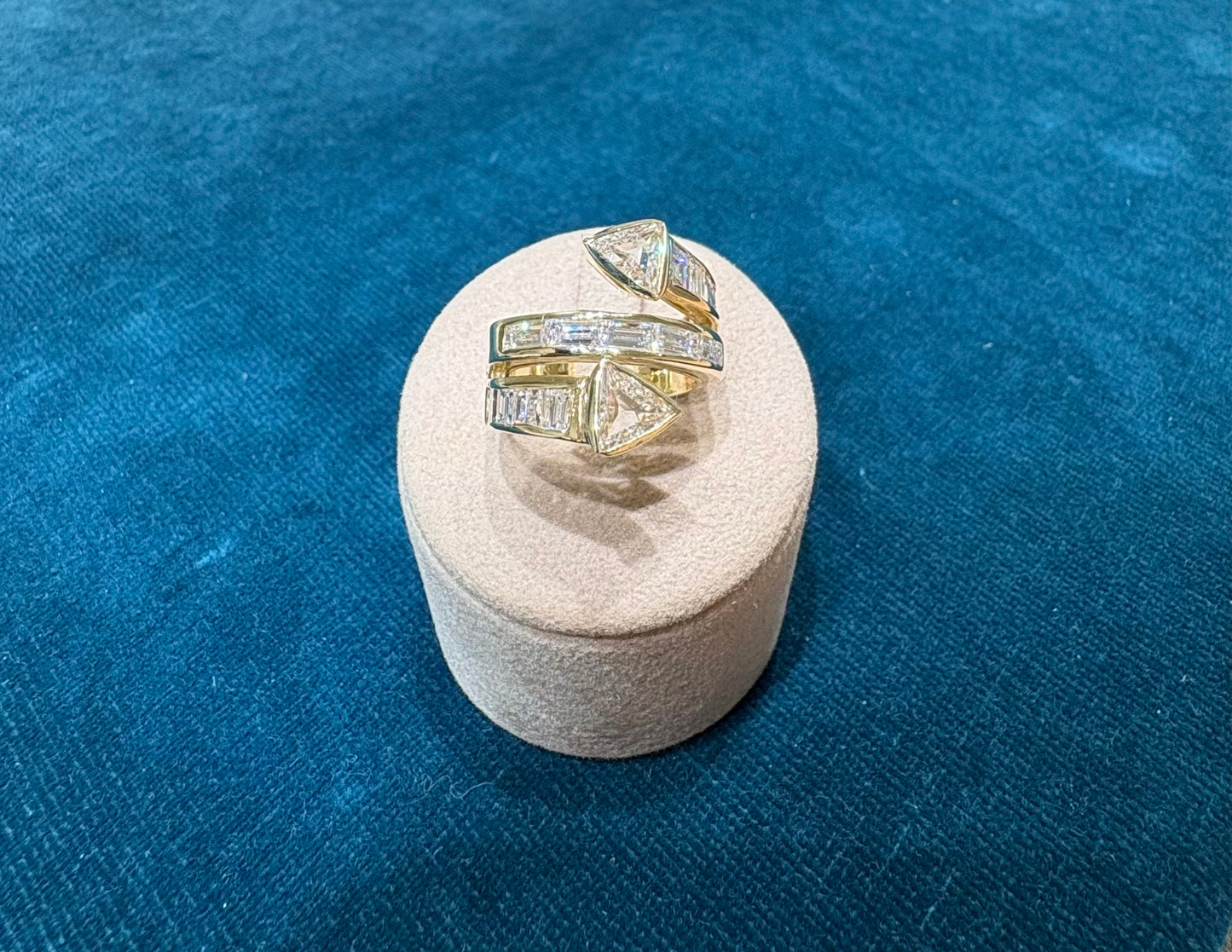 Triangle Diamonds ring